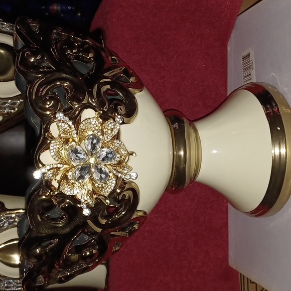 Set of gold Cayde handmade ceramic vases and bowl. By D'Lusso Designs - Picture 4 of 5